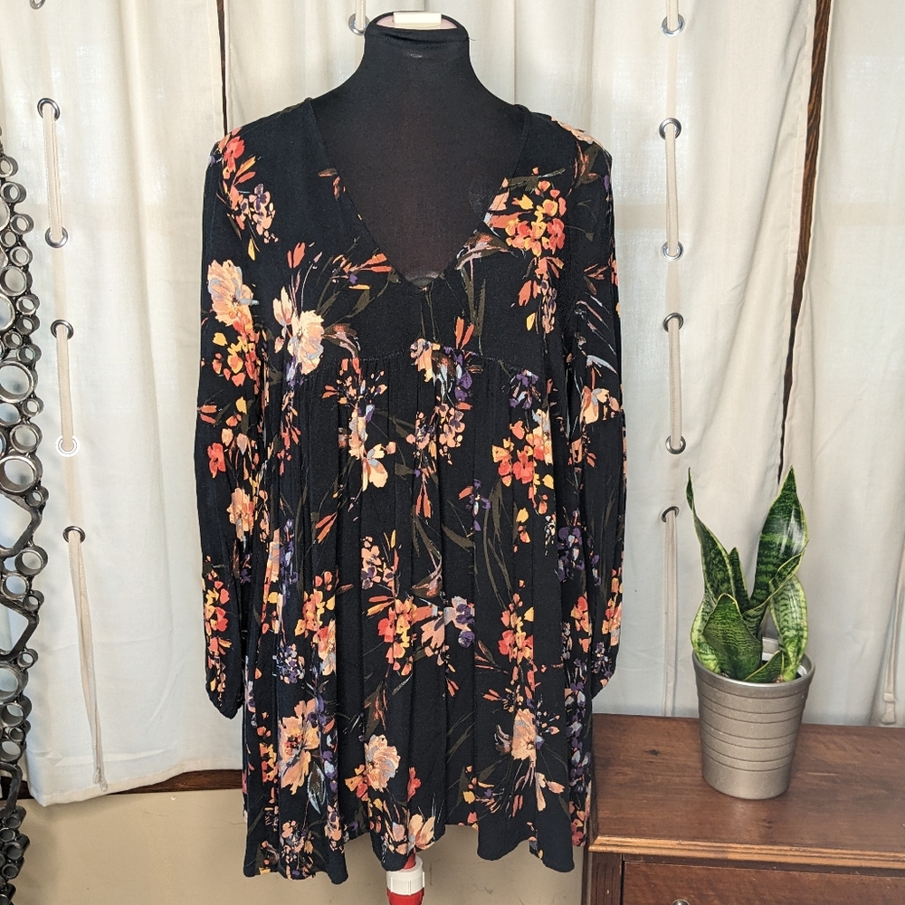 By Together black floral long sleeve tunic dress Small